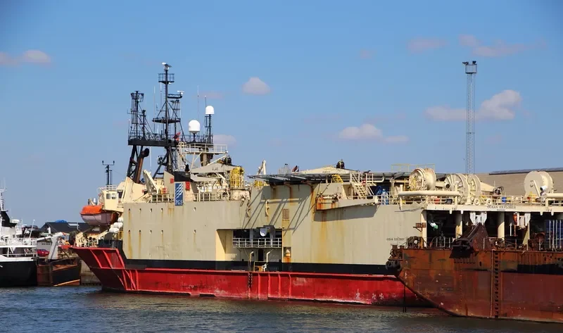 OCEAN EXPLORER Offshore Supply Vessel IMO 7805239 photo 4