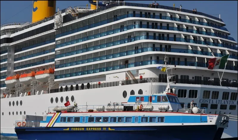 MED FAST Passenger Vessel IMO 7808047 photo 4
