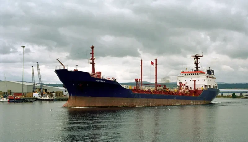 BEBEK E Tanker IMO 7808401 photo 4