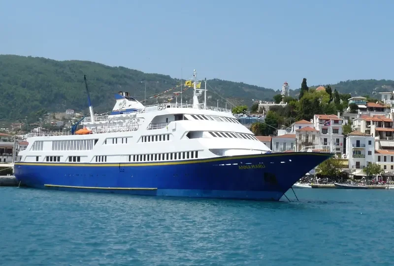 ANNA MARU Passenger Ship IMO 7809297