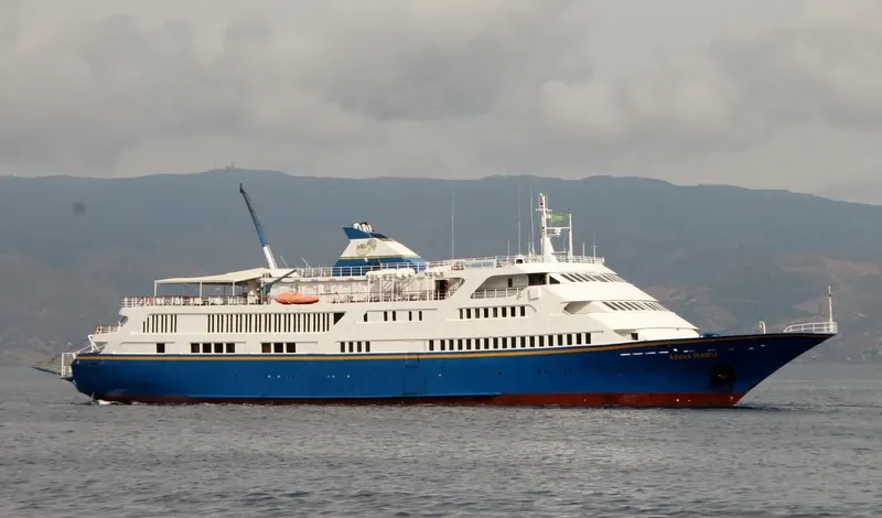 ANNA MARU Passenger Ship IMO 7809297 photo 2