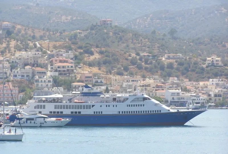 ANNA MARU Passenger Ship IMO 7809297 photo 9