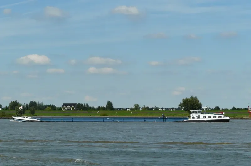 BEN Tanker IMO 7812048 photo 3