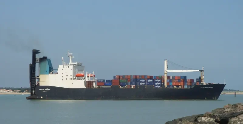 CHARLOTTENBORG Ro-Ro IMO 7813705 photo 2