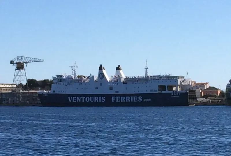 BARI Ro-Ro IMO 7813937 photo 3
