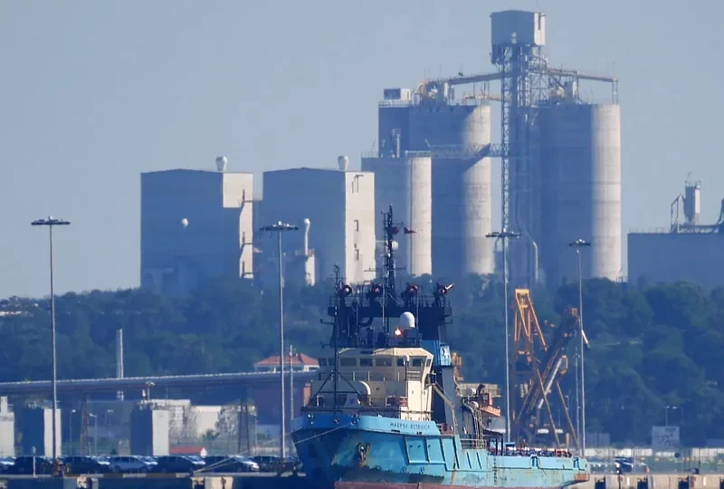 RETRIEVER Offshore Vessel IMO 7814864 photo 4