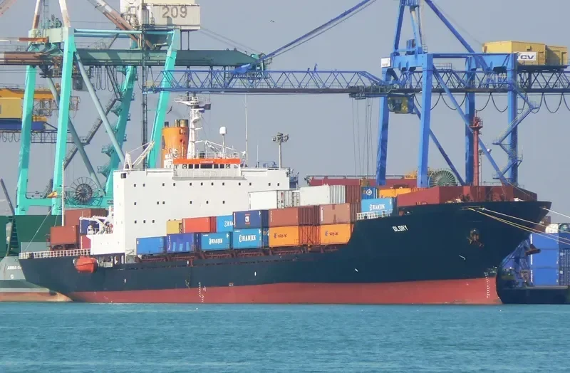 OIA Container Ship IMO 7816824 photo 3