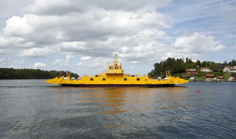NORA Passenger Vessel IMO 7817385 photo 2