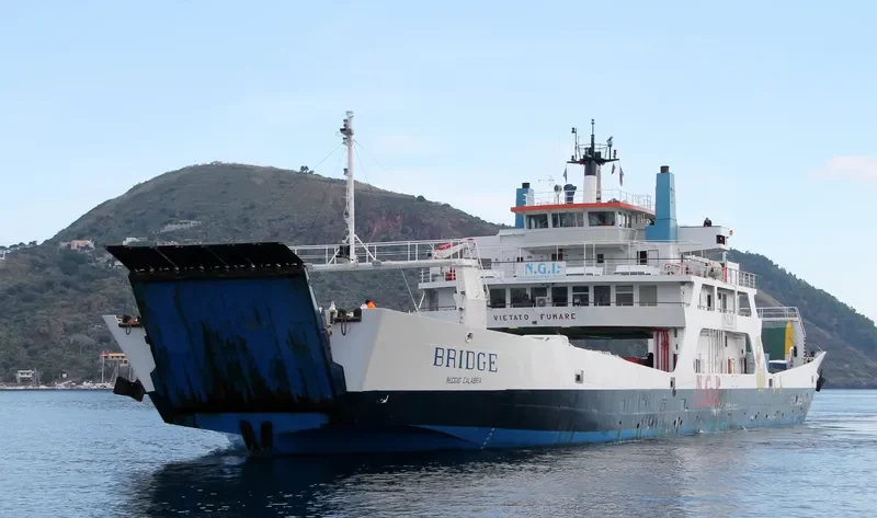 BRIDGE Ro-Ro IMO 7817830 photo 3