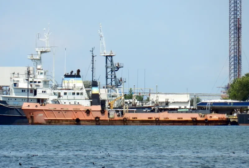 DON Offshore Vessel IMO 7819890 photo 4