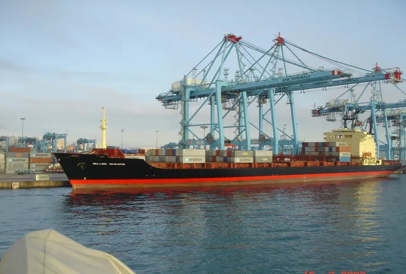 SEA LAND DEVELOPER Container Ship IMO 7820904 photo 2