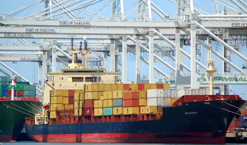 MSC VOYAGER Container Ship IMO 7820916 photo 2