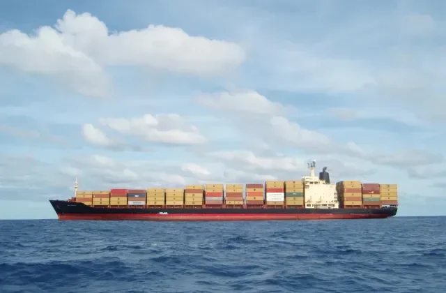 MSC VOYAGER Container Ship IMO 7820916 photo 4