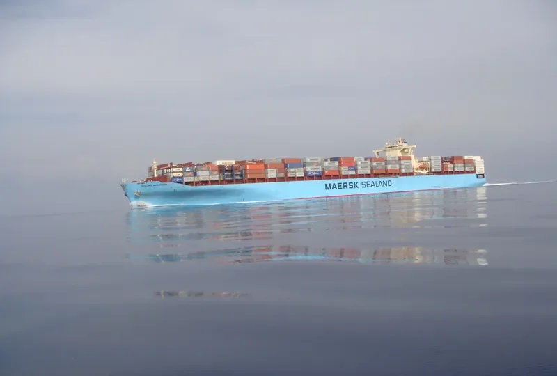 SEA LAND LIBERATOR Container Ship IMO 7820928 photo 2