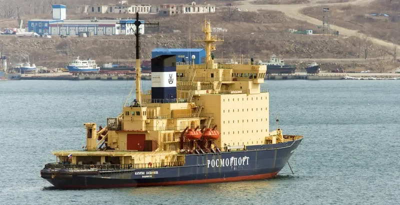 KAPITAN KHLEBNIKOV Passenger Ship IMO 7824417 photo 4
