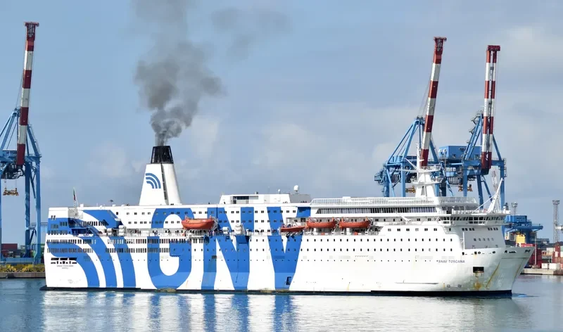 GNV AZZURRA Ro-Ro IMO 7826790 photo 5