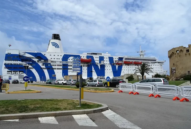 GNV AZZURRA Ro-Ro IMO 7826790 photo 6