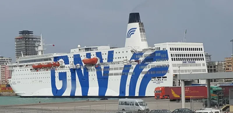 GNV AZZURRA Ro-Ro IMO 7826790 photo 9