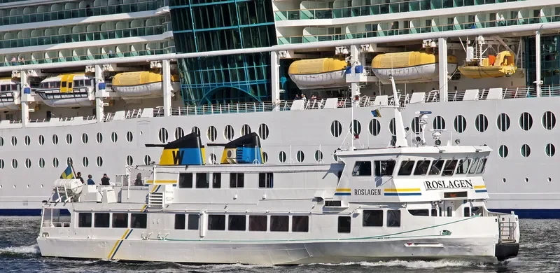 ROSLAGEN Passenger Ship IMO 7826805 photo 8
