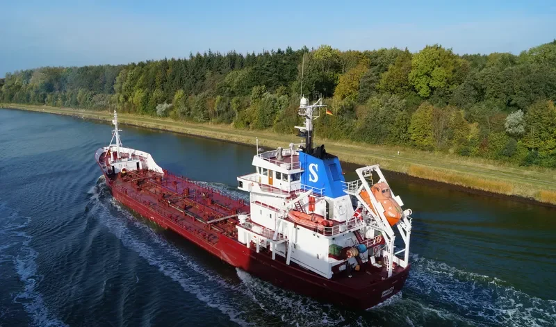 ALDABRA Tanker IMO 7827330 photo 2