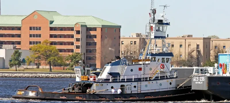 ALICE WINSLOW Tug Boat IMO 7829340 photo 3