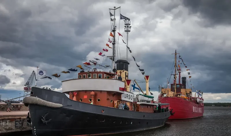 TURSO Tug Boat IMO 7829857 photo 10