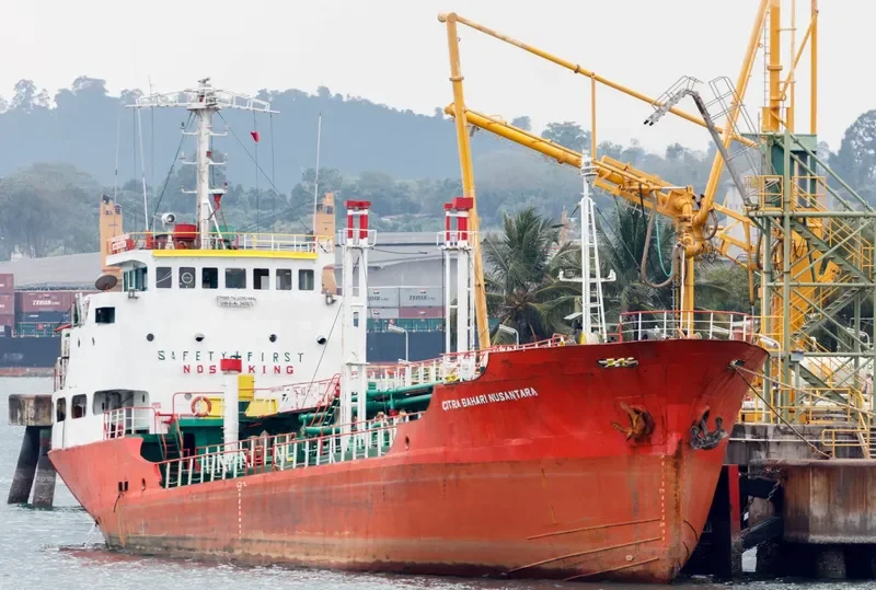 CITRA BAHARI NUSANTARA Tanker IMO 7900871 photo 2