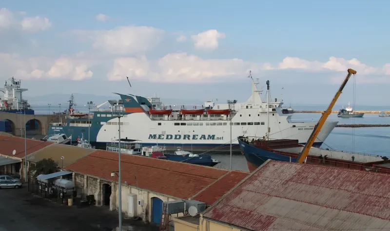LADY SU Ro-Ro IMO 7901734 photo 6