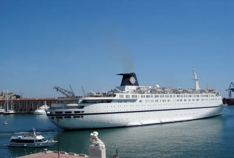 QING Passenger Ship IMO 7902295