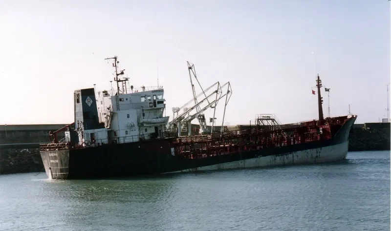 BERJAYA DUA Tanker IMO 7902300