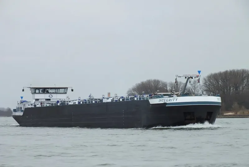 INTEGRITY Tanker IMO 7907740 photo 8