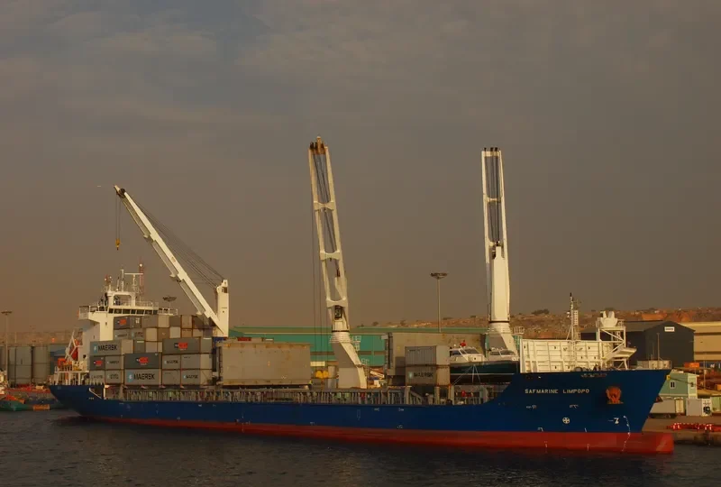 TACOMA Container Ship IMO 7909425 photo 2