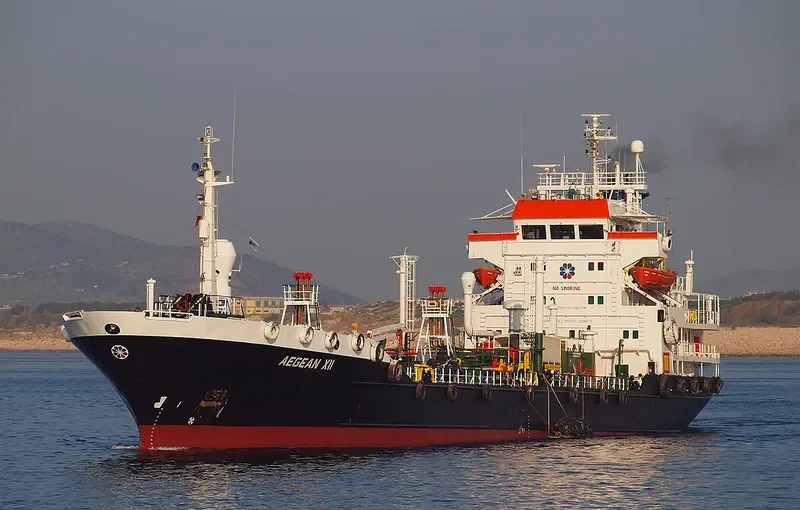 ROYAL TREASURE Tanker IMO 7910826 photo 10