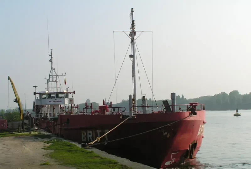 SEA LIGHT Tanker IMO 7910876 photo 8