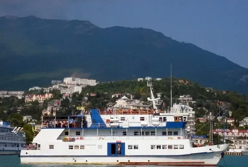 GLOBUS Passenger Ship IMO 7911296 photo 6