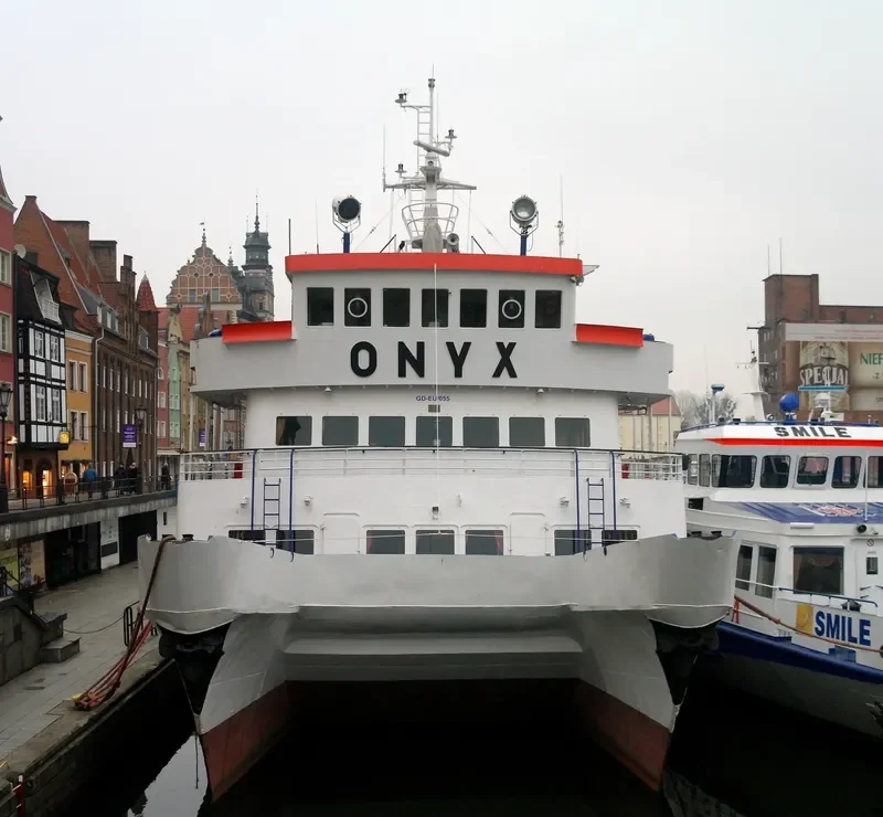 ONYX Passenger Vessel IMO 7911301 photo 6