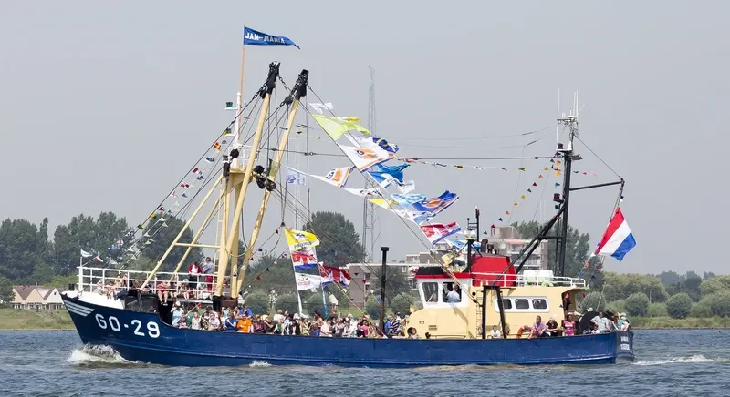 GO 29JAN MARIA Fishing Vessel IMO 7912410 photo 4