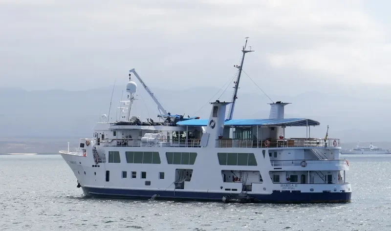 ISABELA II Passenger Ship IMO 7914535 photo 5