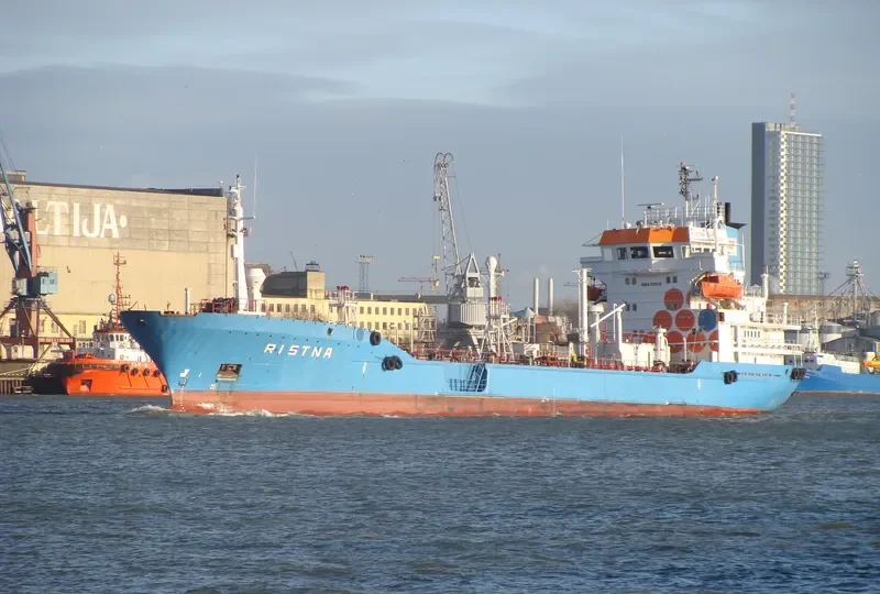 RISTNA Tanker IMO 7915113 photo 9
