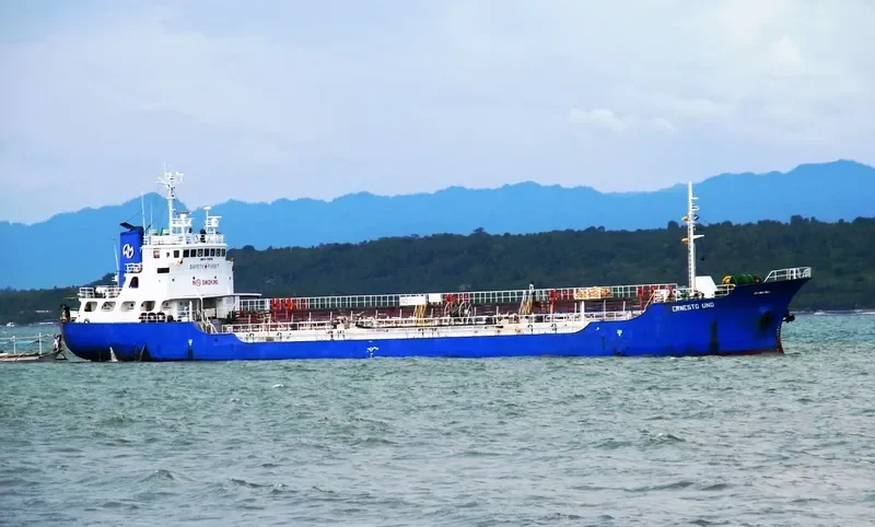 ERNESTO UNO Tanker IMO 7916739 photo 4