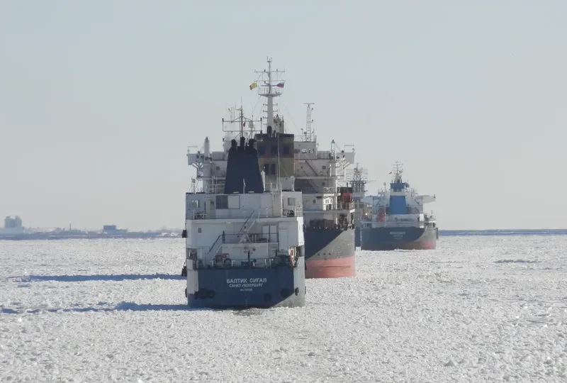 BALTIC SEAGULL Tanker IMO 7917549 photo 6