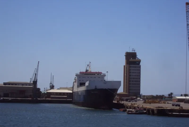 CROWLEY AMBASSADOR Ro-Ro IMO 7920390 photo 2