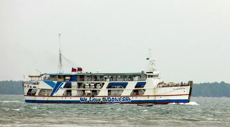 LASKAR PELANGI Ro-Ro IMO 7920651 photo 4