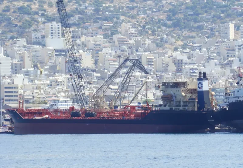 RADHE Tanker IMO 7922295 photo 4