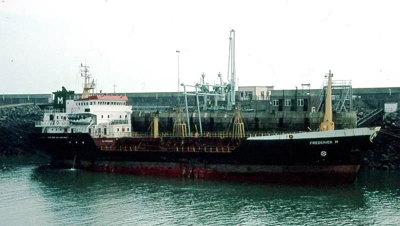 PACSA 1 Tanker IMO 7922520 photo 4