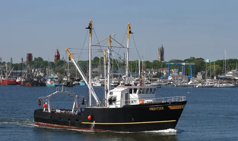 FRONTIER Fishing Vessel IMO 7923225 photo 3