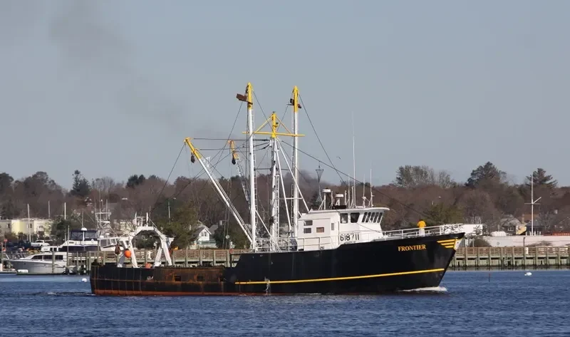 FRONTIER Fishing Vessel IMO 7923225 photo 5