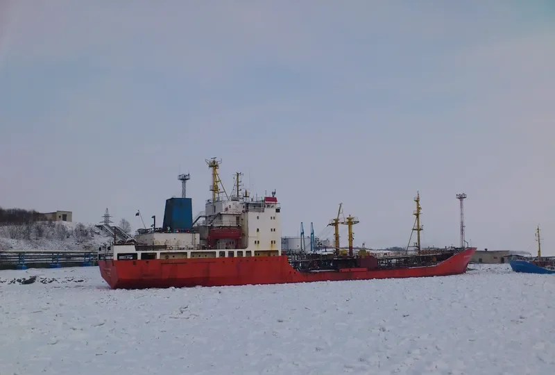 VOSTOK Tanker IMO 7923665 photo 8