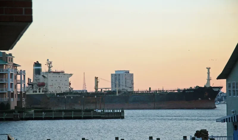 BALTIC I Tanker IMO 7926241 photo 2