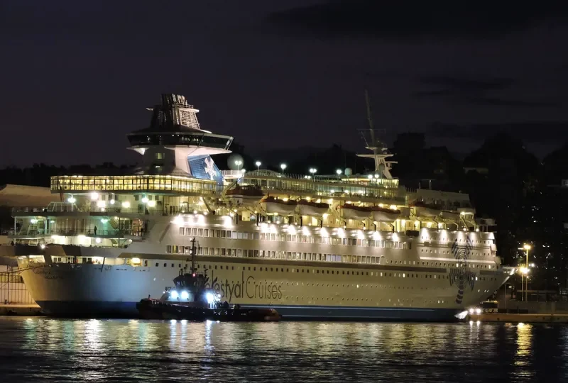 CELESTYAL OLYMPIA Passenger Ship IMO 7927984 photo 3